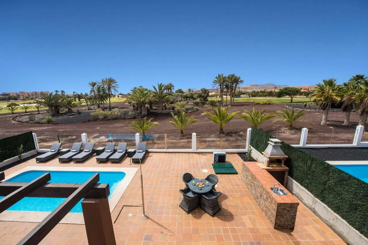 Villa 5 Star Luxury Villa, Private Heated Pool, Golf & Sea Views. Caleta De Fuste